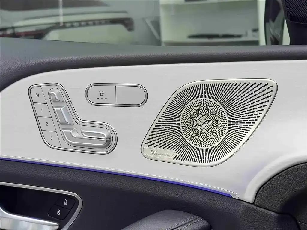 Mercedes-Benz GLE Coupe 2021 GLE 350 e 4MATIC Coupe SUV — миниатюра 15