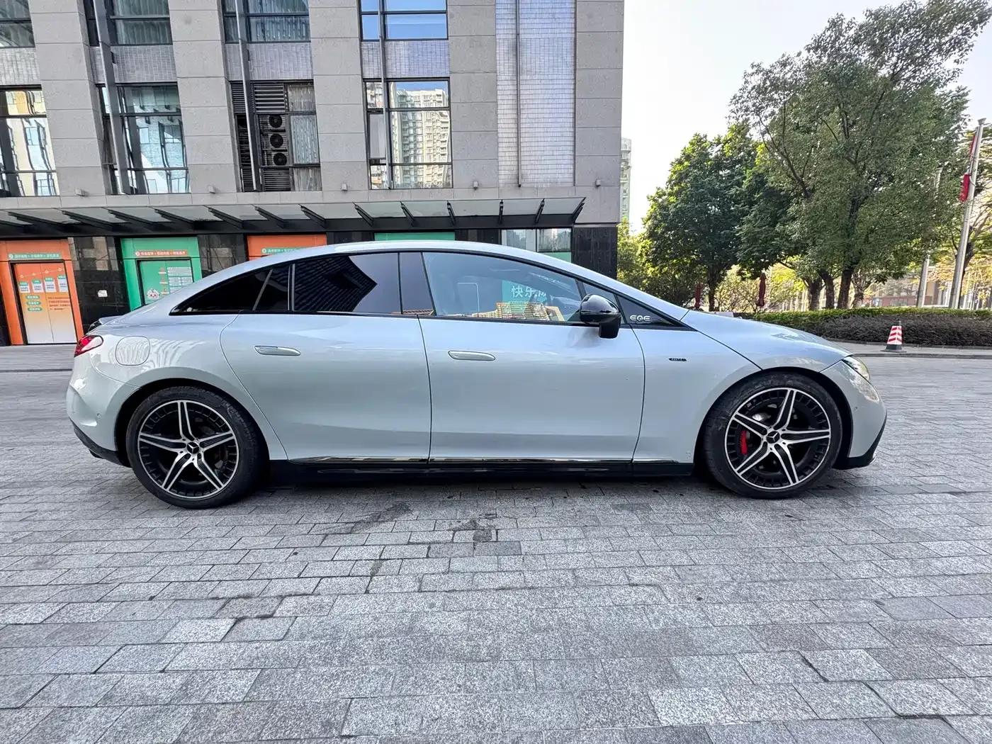 2023 Mercedes-Benz EQE AMG 53 4MATIC+ — миниатюра 8