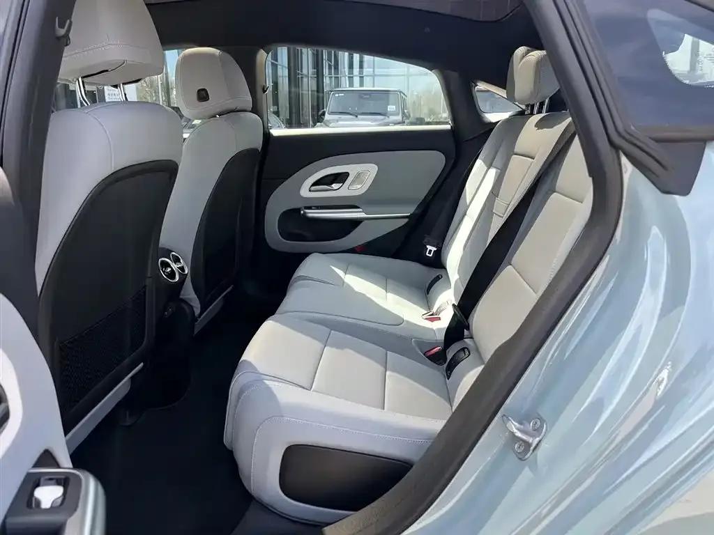 Mercedes-Benz CLA PHEV 2025 300L Extended Range Intelligent Edition — миниатюра 18