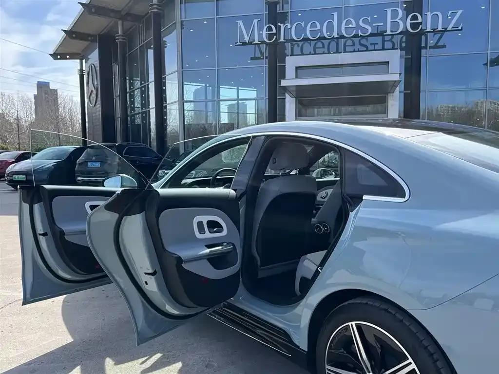 Mercedes-Benz CLA PHEV 2025 300L Extended Range Intelligent Edition — миниатюра 19