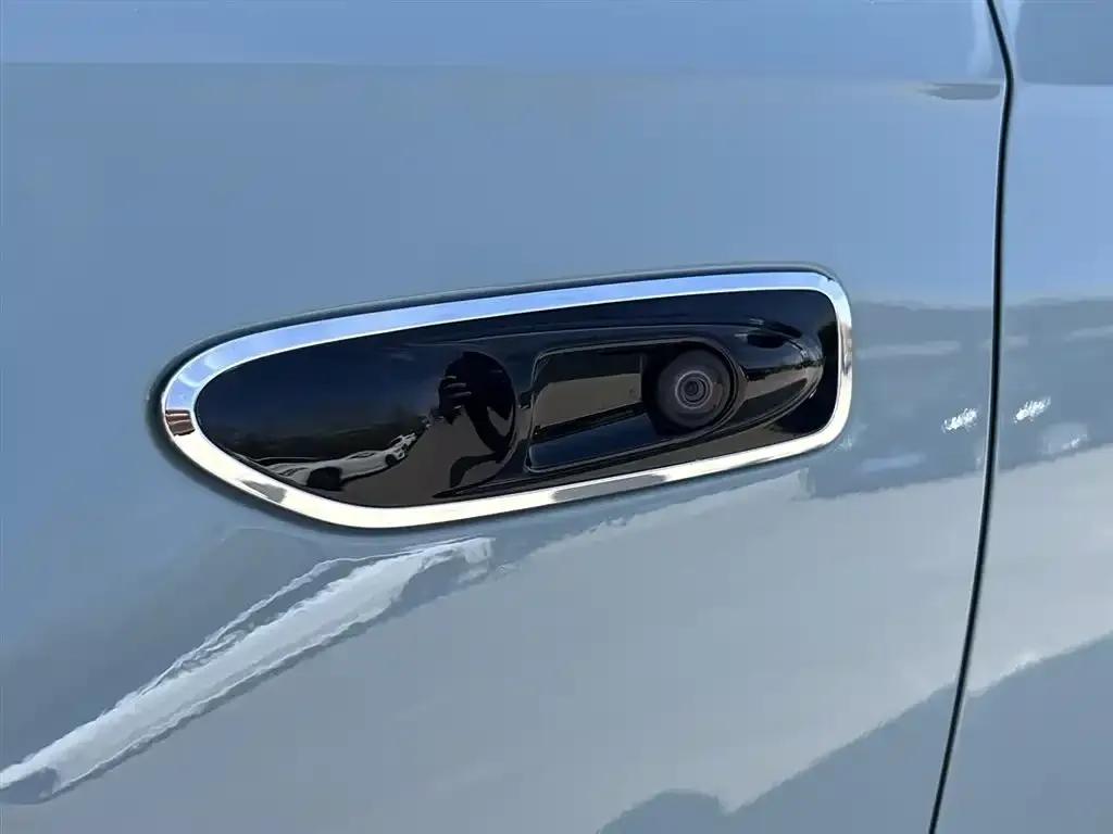 Mercedes-Benz CLA PHEV 2025 300L Extended Range Intelligent Edition — миниатюра 6
