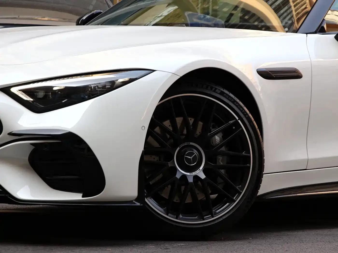 Mercedes-Benz SL-Class AMG 2024 SL 43 — миниатюра 21