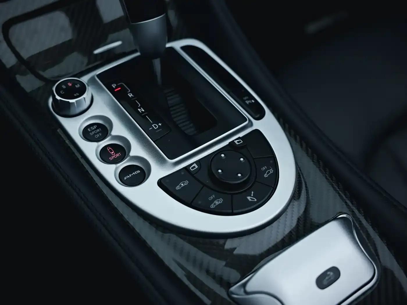 2009 Mercedes-Benz SL-Class AMG 63 — миниатюра 18