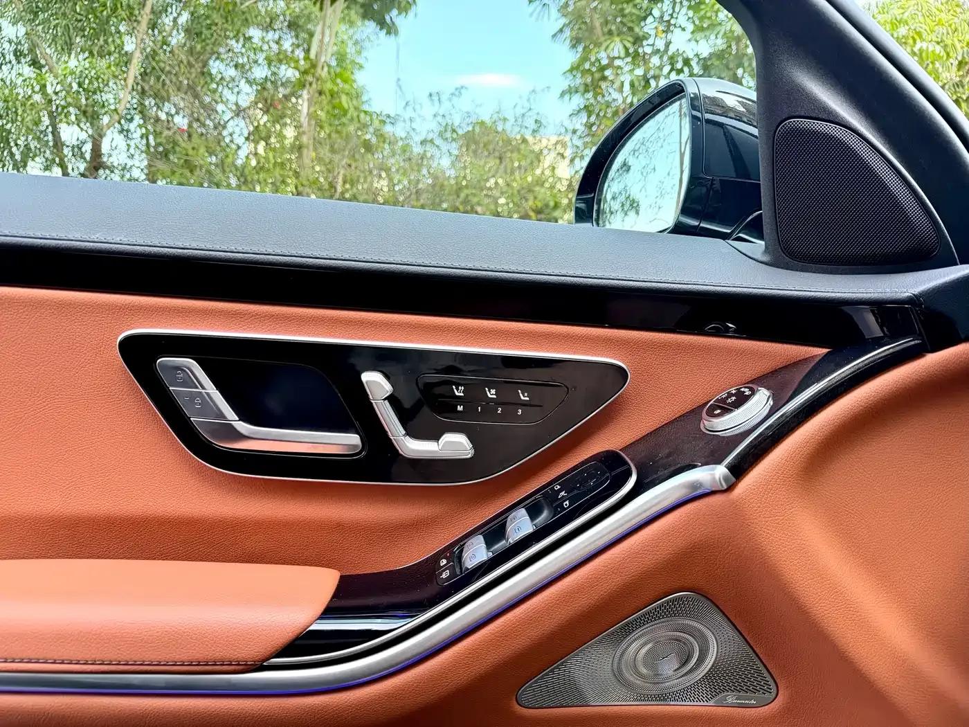 Mercedes-Benz S-Class PHEV 2023 Facelift S 450 e L Plug-in Hybrid Sedan — миниатюра 14