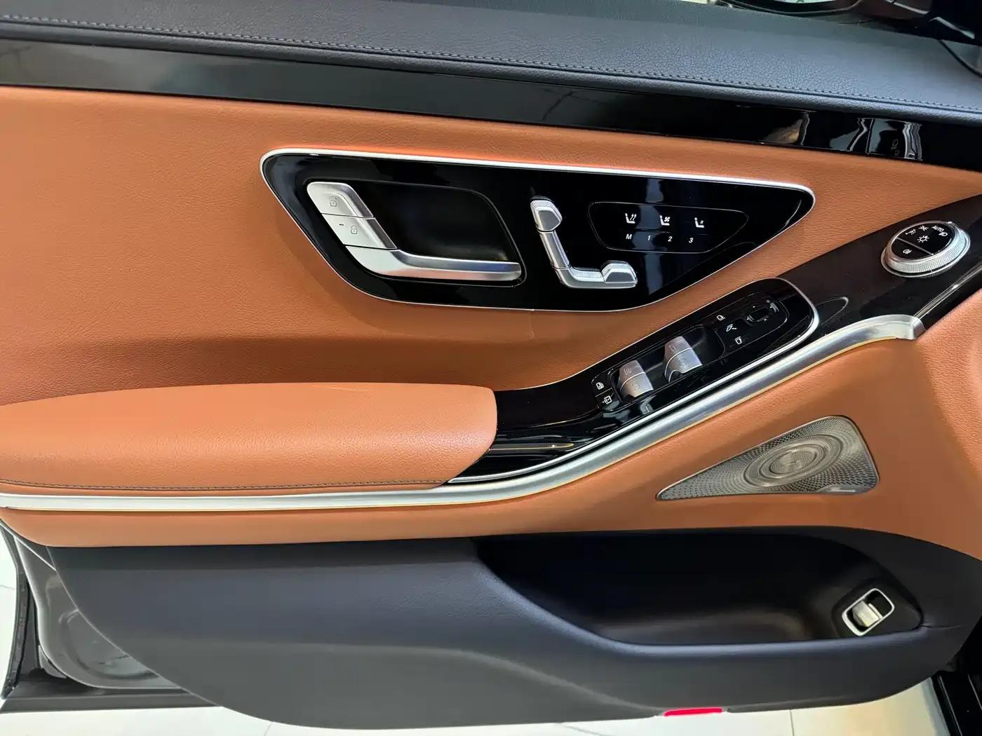 Mercedes-Benz S-Class PHEV 2023 Facelift S 450 e L Plug-in Hybrid Sedan — миниатюра 11