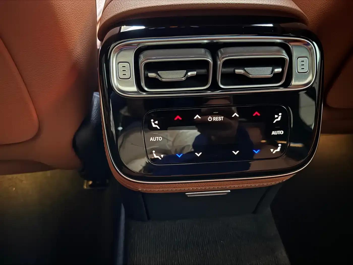 Mercedes-Benz S-Class PHEV 2023 Facelift S 450 e L Plug-in Hybrid Sedan — миниатюра 21