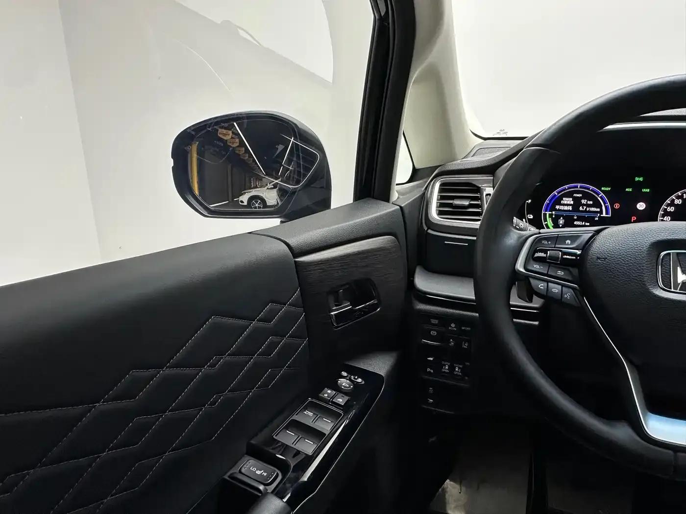 Elysion 2022 2.0L e:HEV Luxury Edition — миниатюра 20