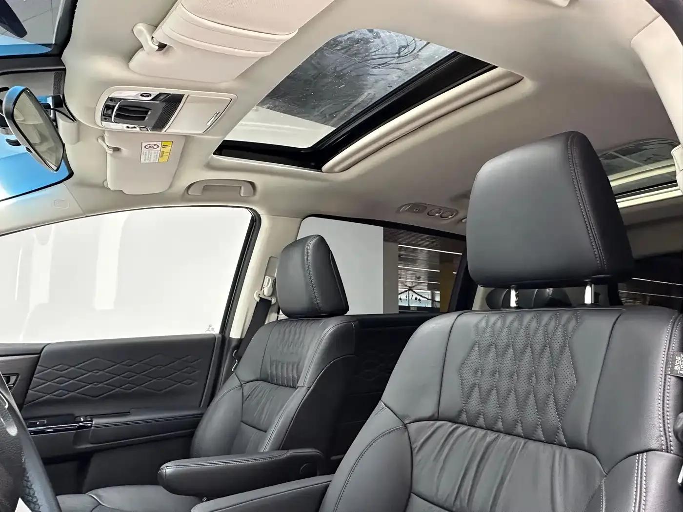Elysion 2022 2.0L e:HEV Luxury Edition — миниатюра 21