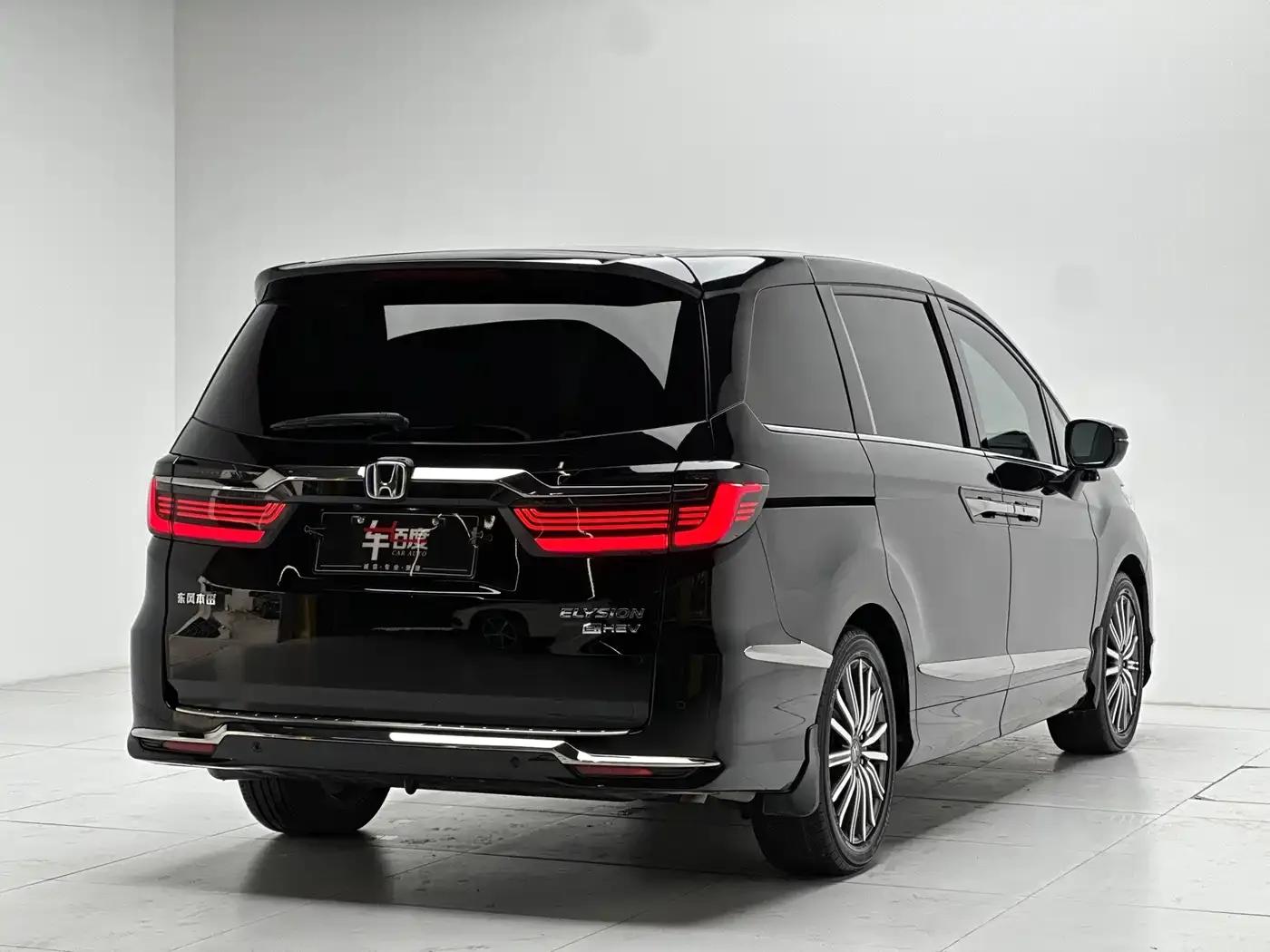 Elysion 2022 2.0L e:HEV Luxury Edition — миниатюра 4