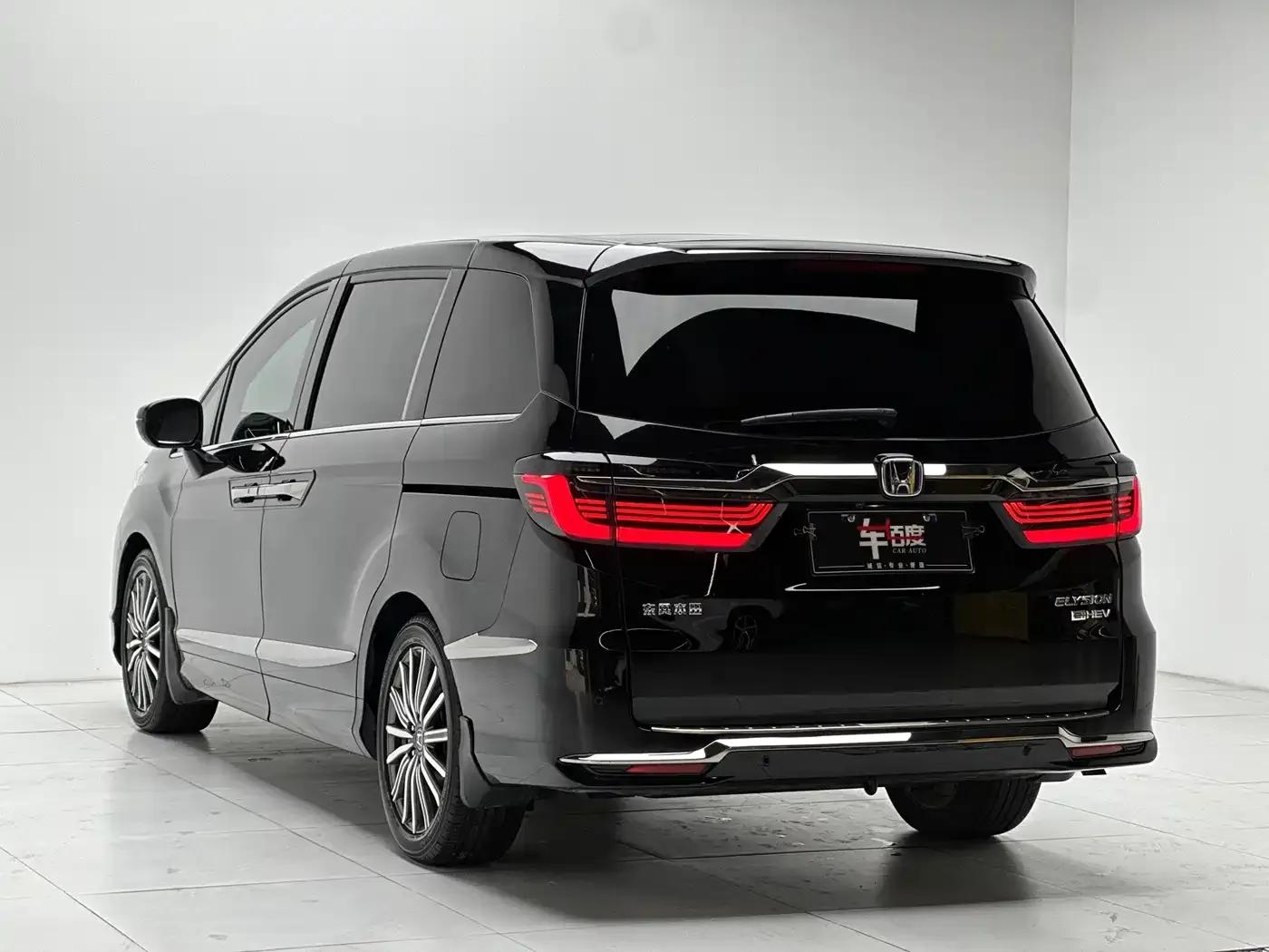Elysion 2022 2.0L e:HEV Luxury Edition — миниатюра 6