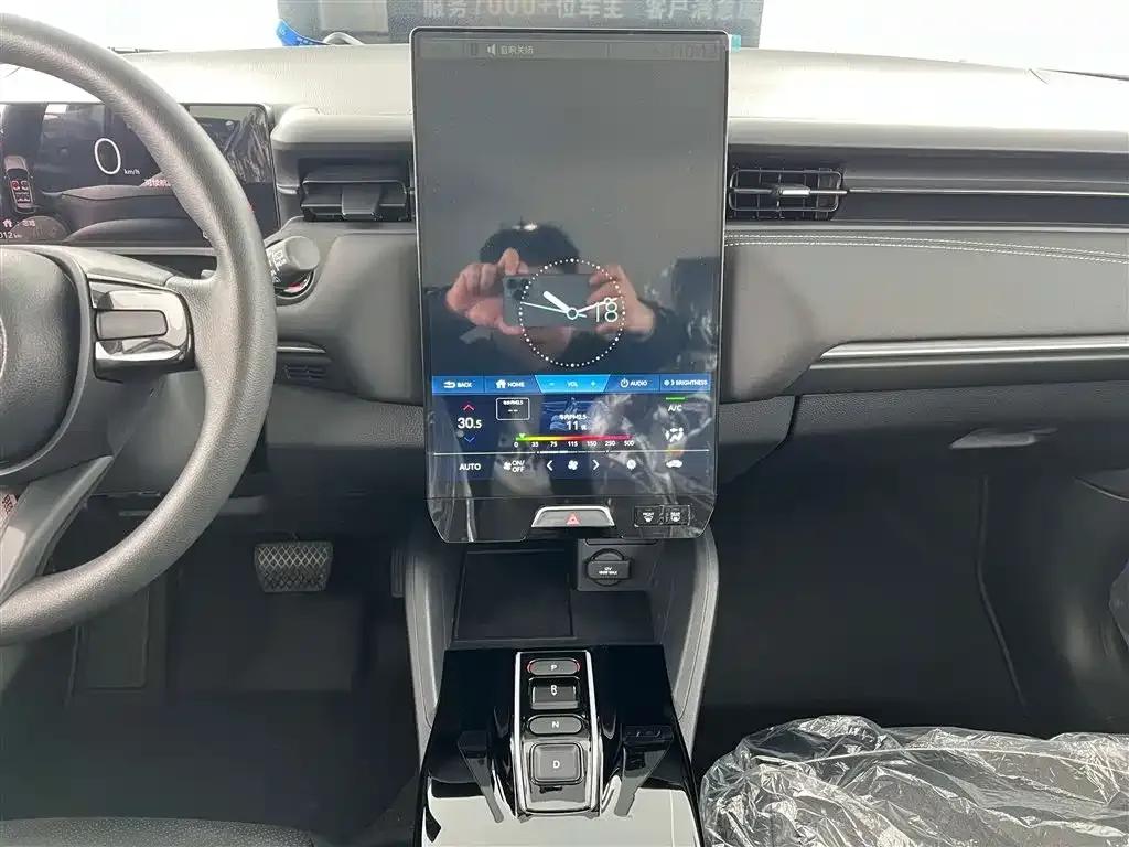 e:NP1 Extreme Performance 1 2023 Model 420km Extreme Edition — миниатюра 23