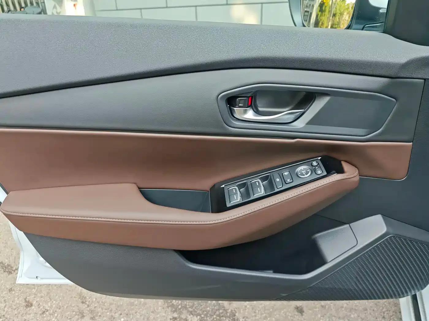 Inspire New Energy 2023 e:PHEV Smart Supreme Edition — миниатюра 15