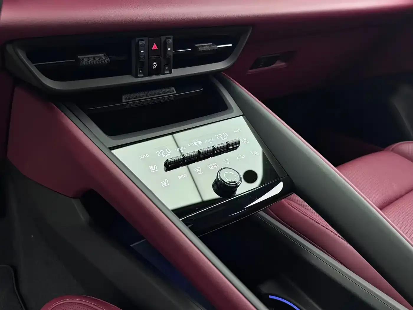 Macan 4 New Energy — миниатюра 11
