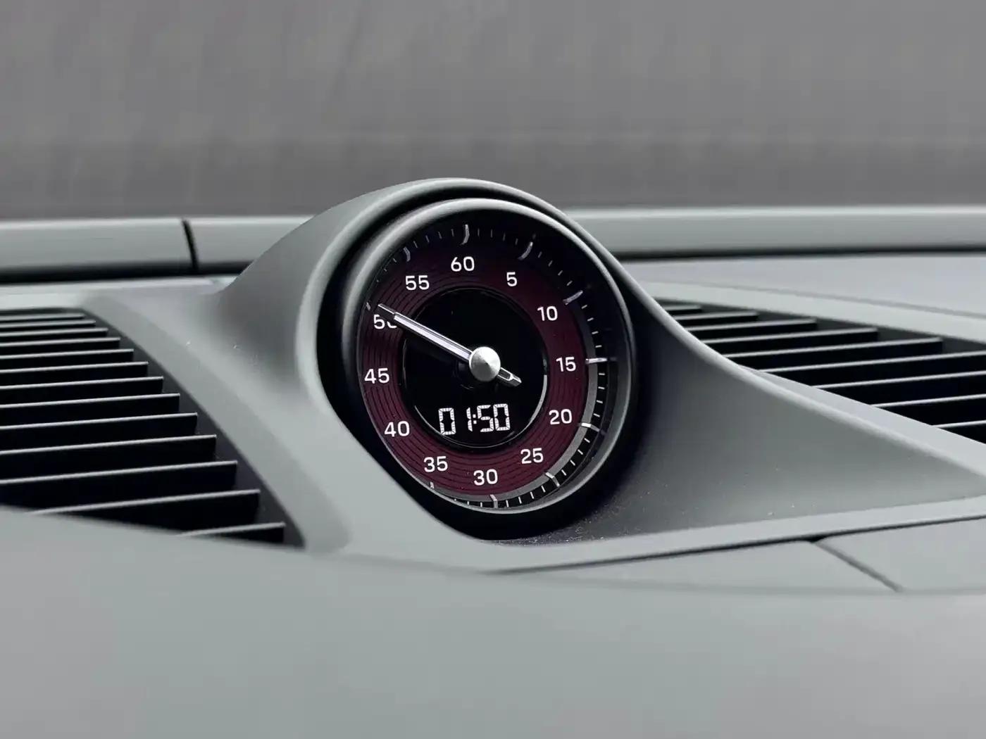 Macan 4 New Energy — миниатюра 7