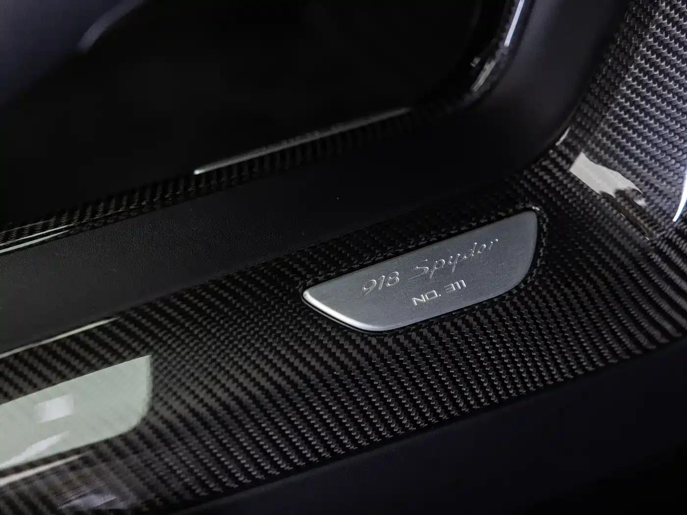 918 Spyder 2014 Weissach package 4.6L — миниатюра 13