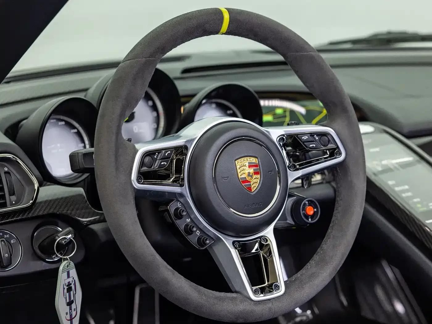918 Spyder 2014 Weissach package 4.6L — миниатюра 17