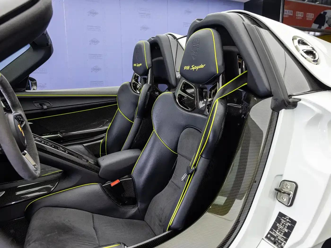 918 Spyder 2014 Weissach package 4.6L — миниатюра 24