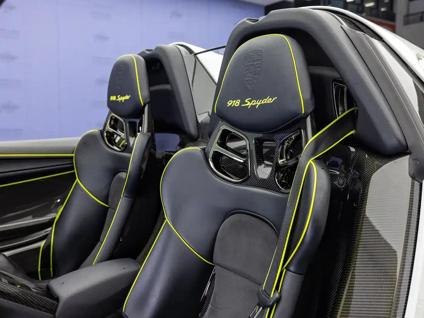 918 Spyder 2014 Weissach package 4.6L — миниатюра 25