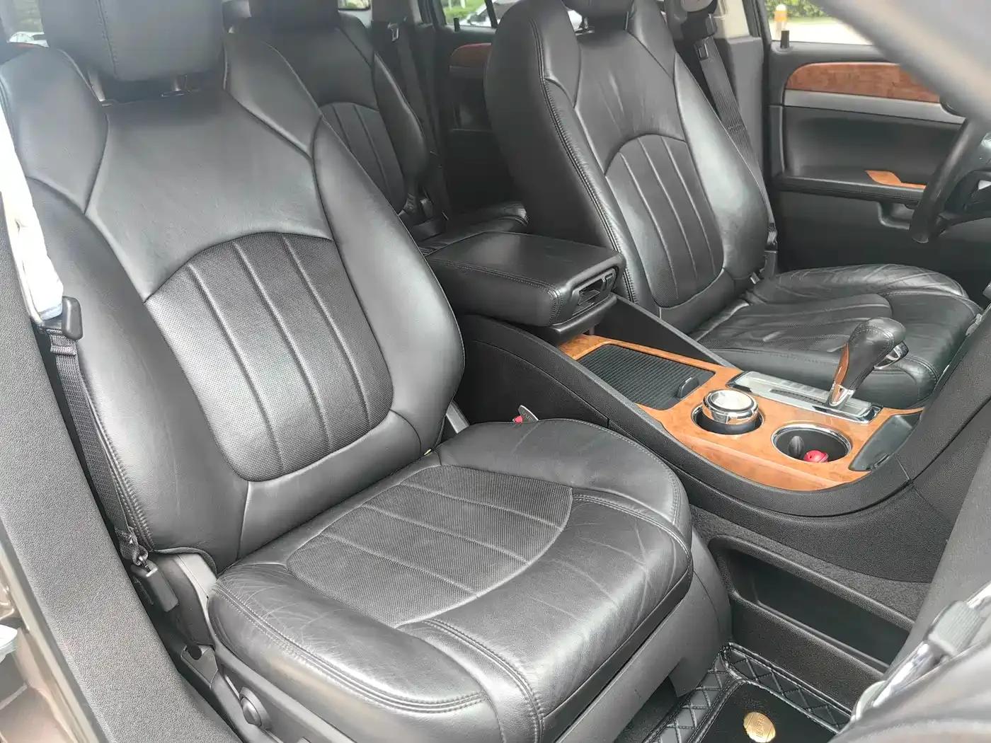 Enclave 2010 3.6L Flagship Edition — миниатюра 11