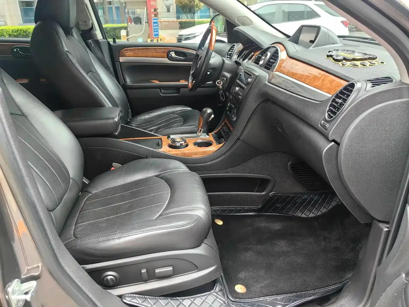 Enclave 2010 3.6L Flagship Edition — миниатюра 14