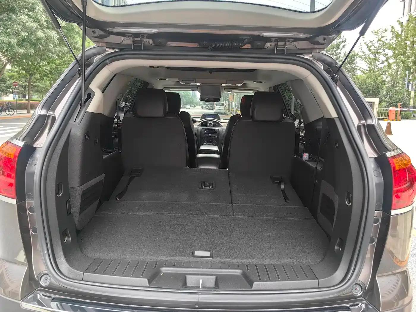 Enclave 2010 3.6L Flagship Edition — миниатюра 21