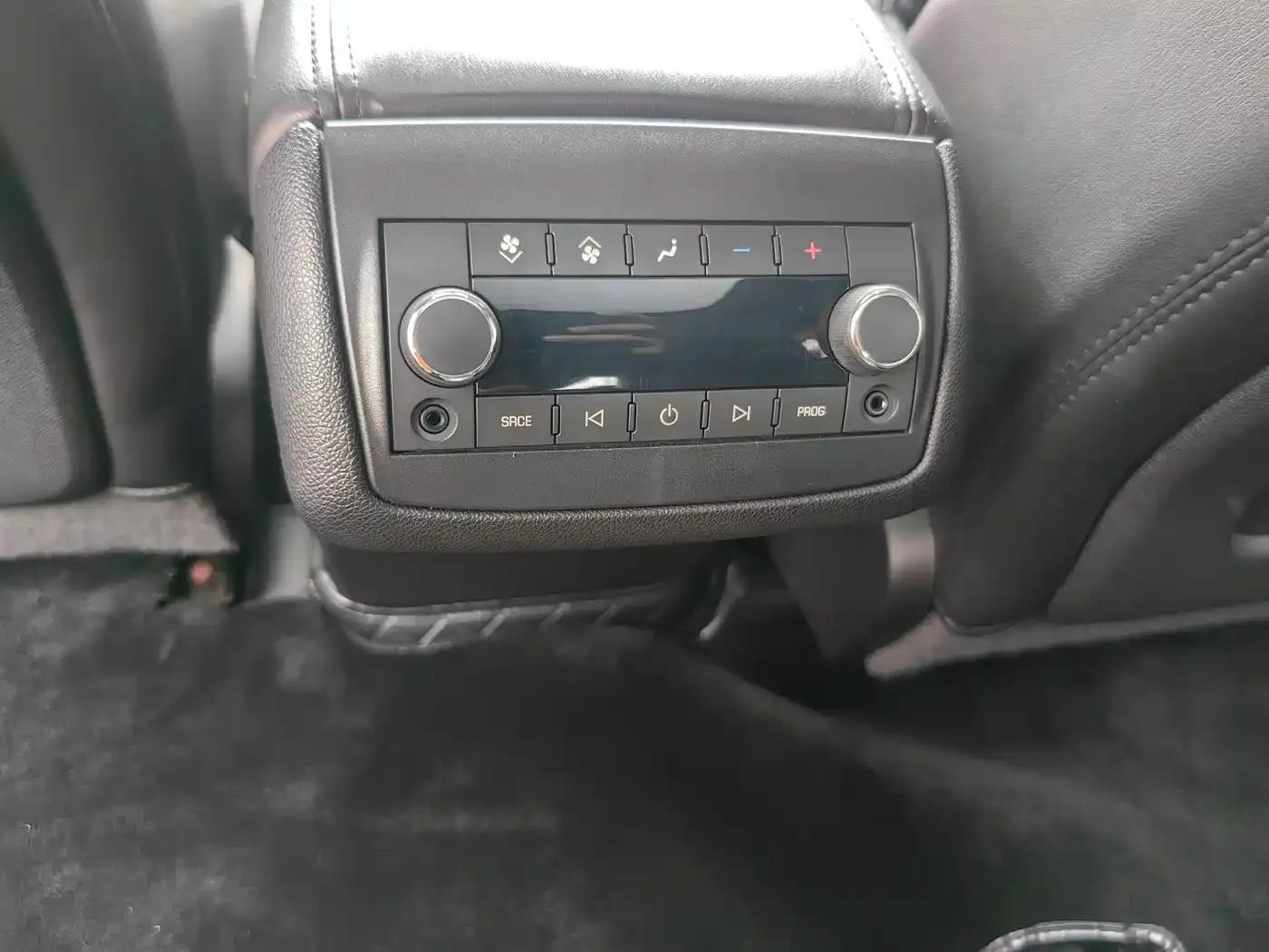 Enclave 2010 3.6L Flagship Edition — миниатюра 26