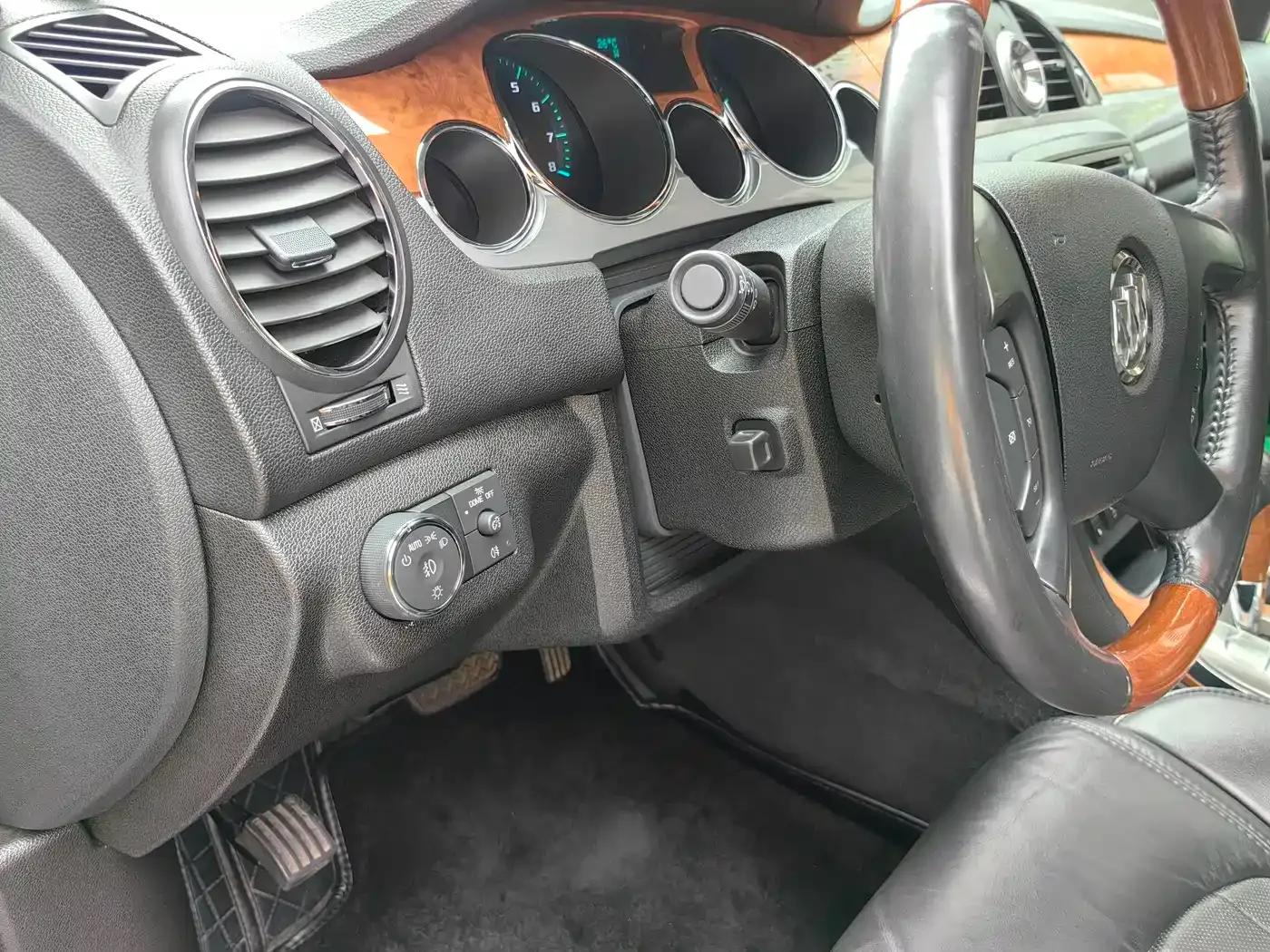 Enclave 2010 3.6L Flagship Edition — миниатюра 32
