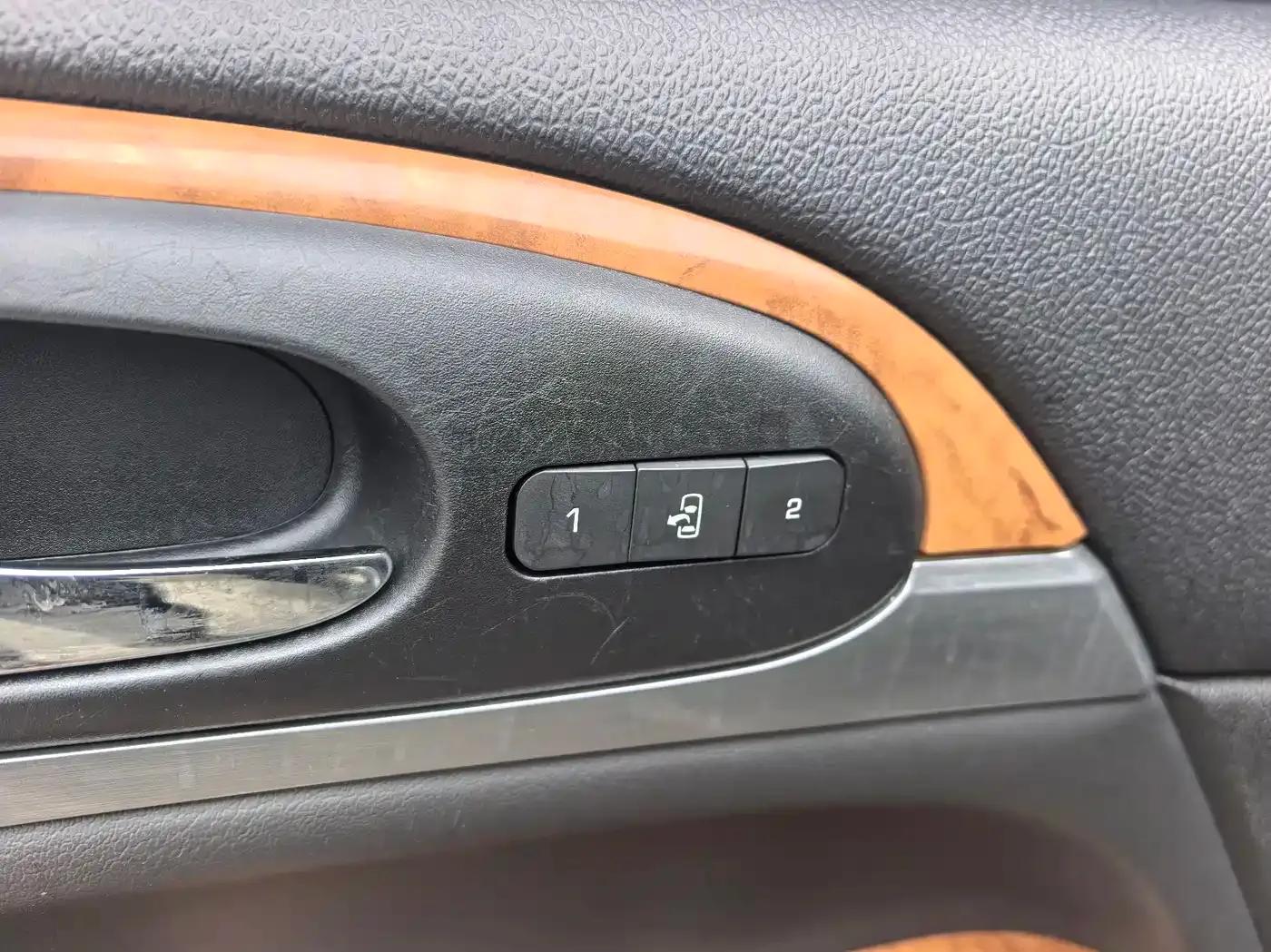 2013 Buick Enclave 3.6L AWD Flagship Edition — миниатюра 16