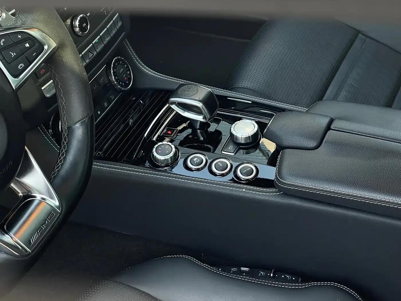 2015 Mercedes-Benz CLS AMG 63 S 4MATIC — миниатюра 24