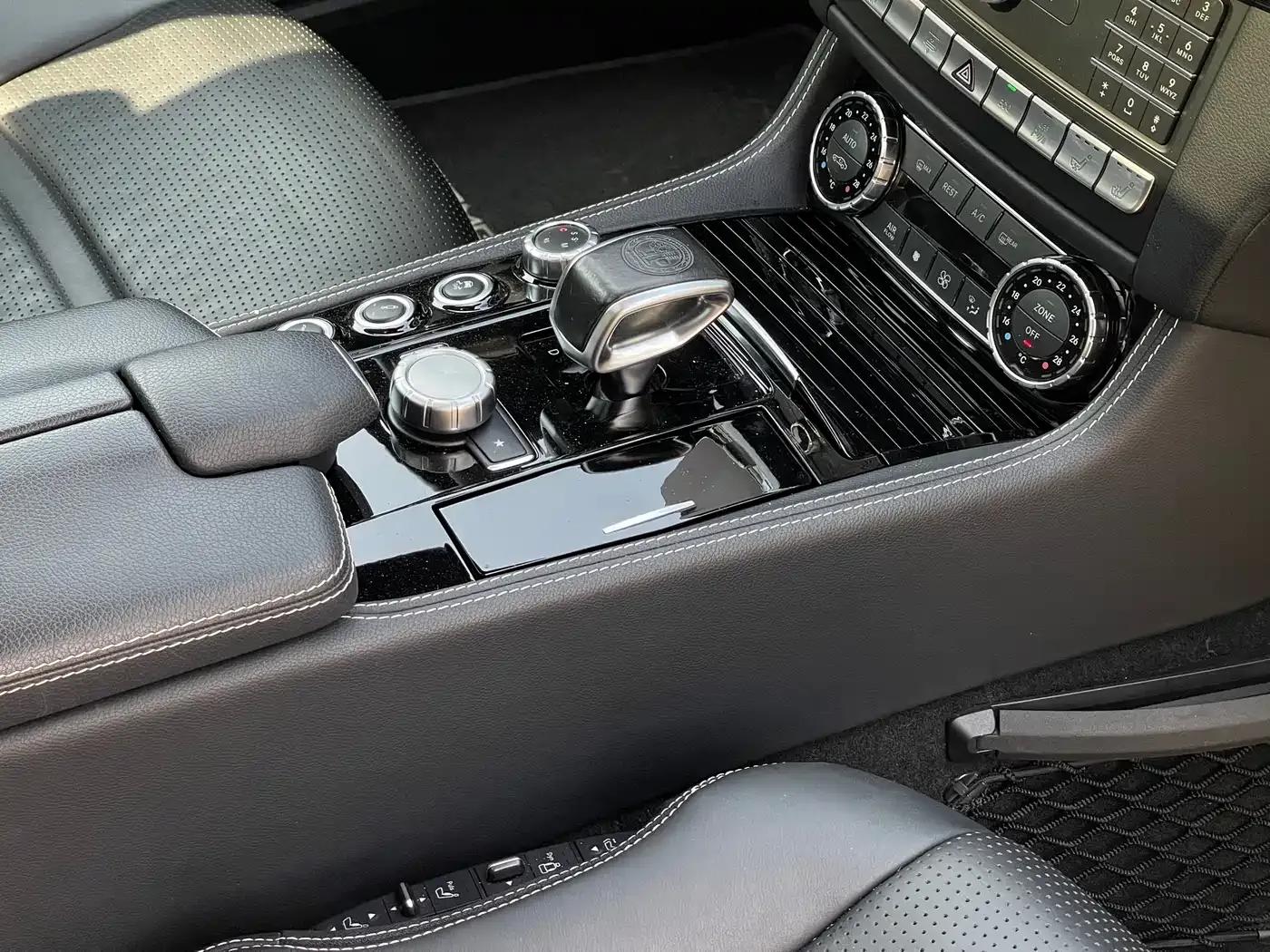 2015 Mercedes-Benz CLS AMG 63 S 4MATIC — миниатюра 25