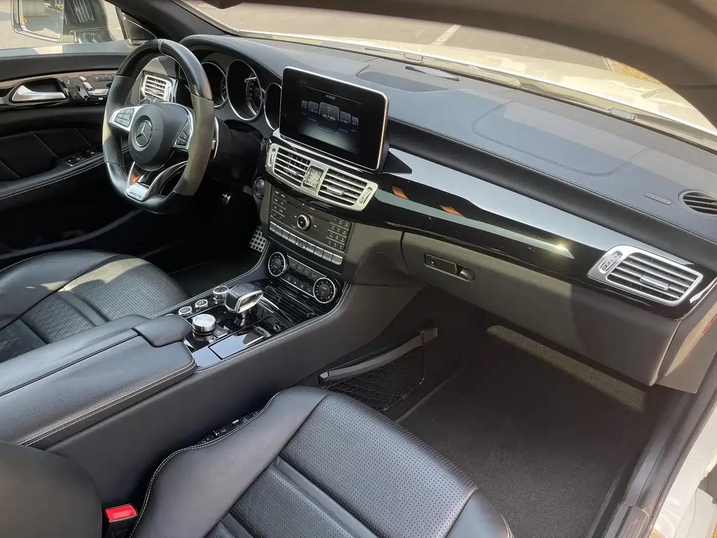 2015 Mercedes-Benz CLS AMG 63 S 4MATIC — миниатюра 26