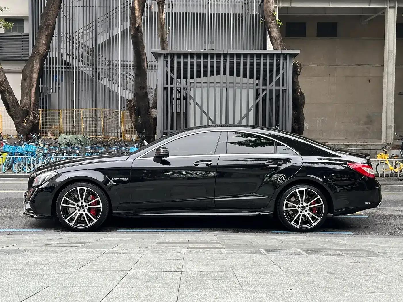 2015 Mercedes-Benz CLS AMG 63 4MATIC — миниатюра 3