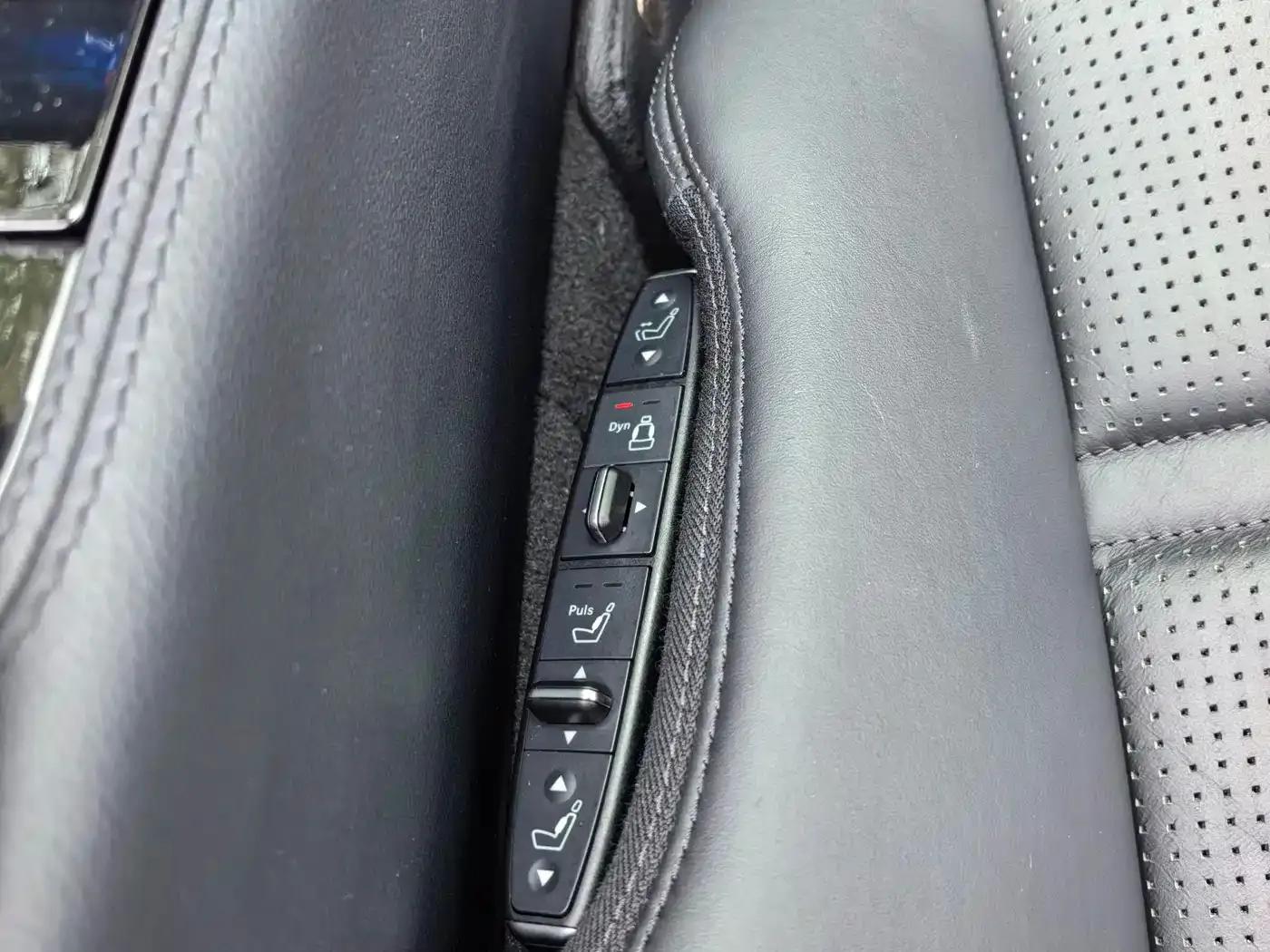 2015 Mercedes-Benz CLS AMG 63 4MATIC — миниатюра 17