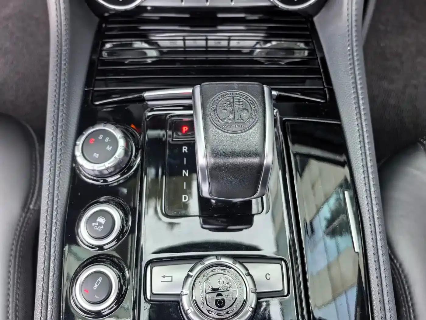 2015 Mercedes-Benz CLS AMG 63 4MATIC — миниатюра 21