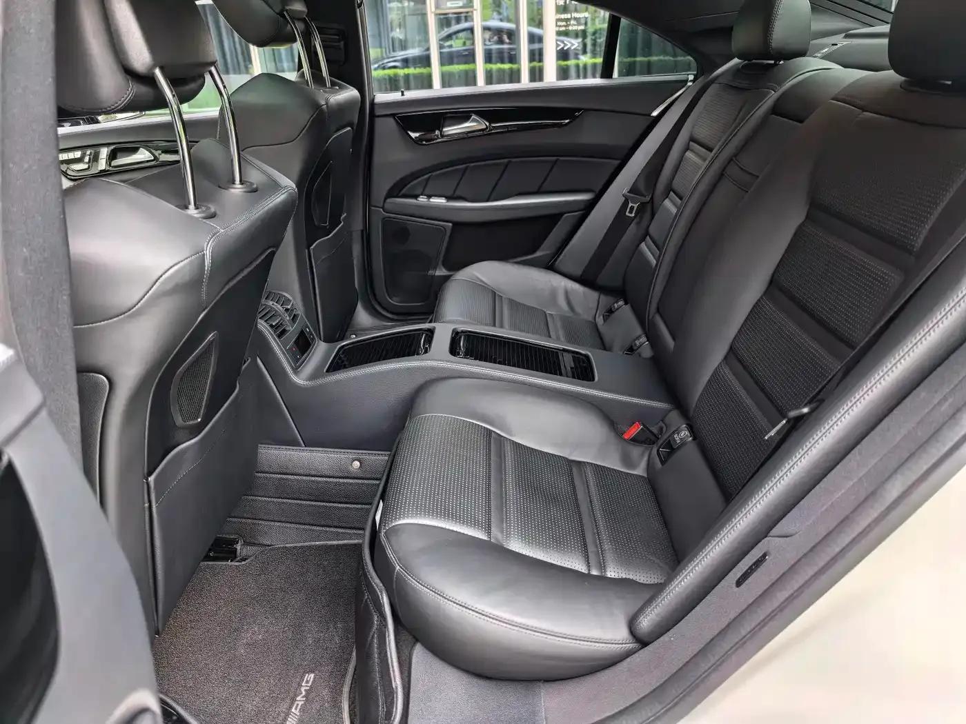 2015 Mercedes-Benz CLS AMG 63 4MATIC — миниатюра 36