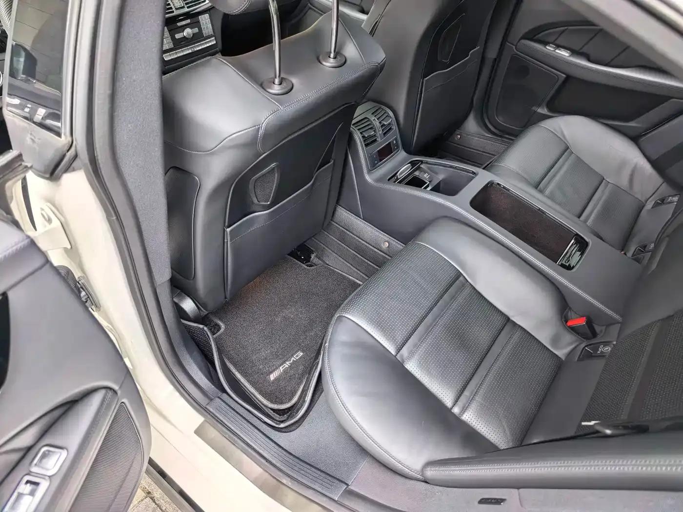2015 Mercedes-Benz CLS AMG 63 4MATIC — миниатюра 39