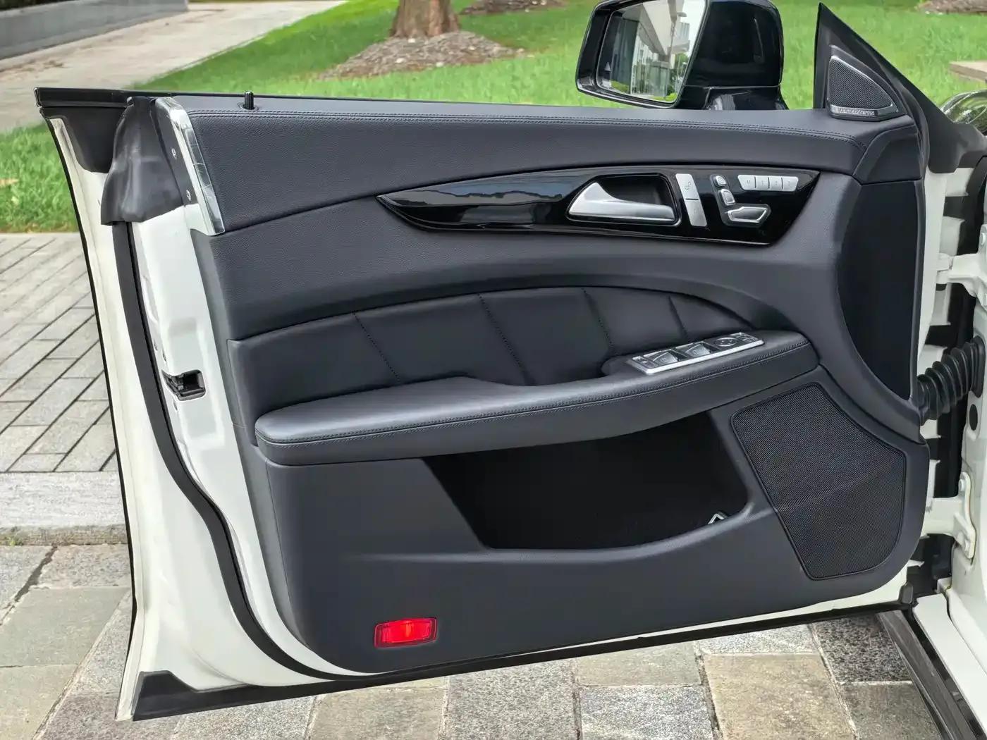 2015 Mercedes-Benz CLS AMG 63 4MATIC — миниатюра 7