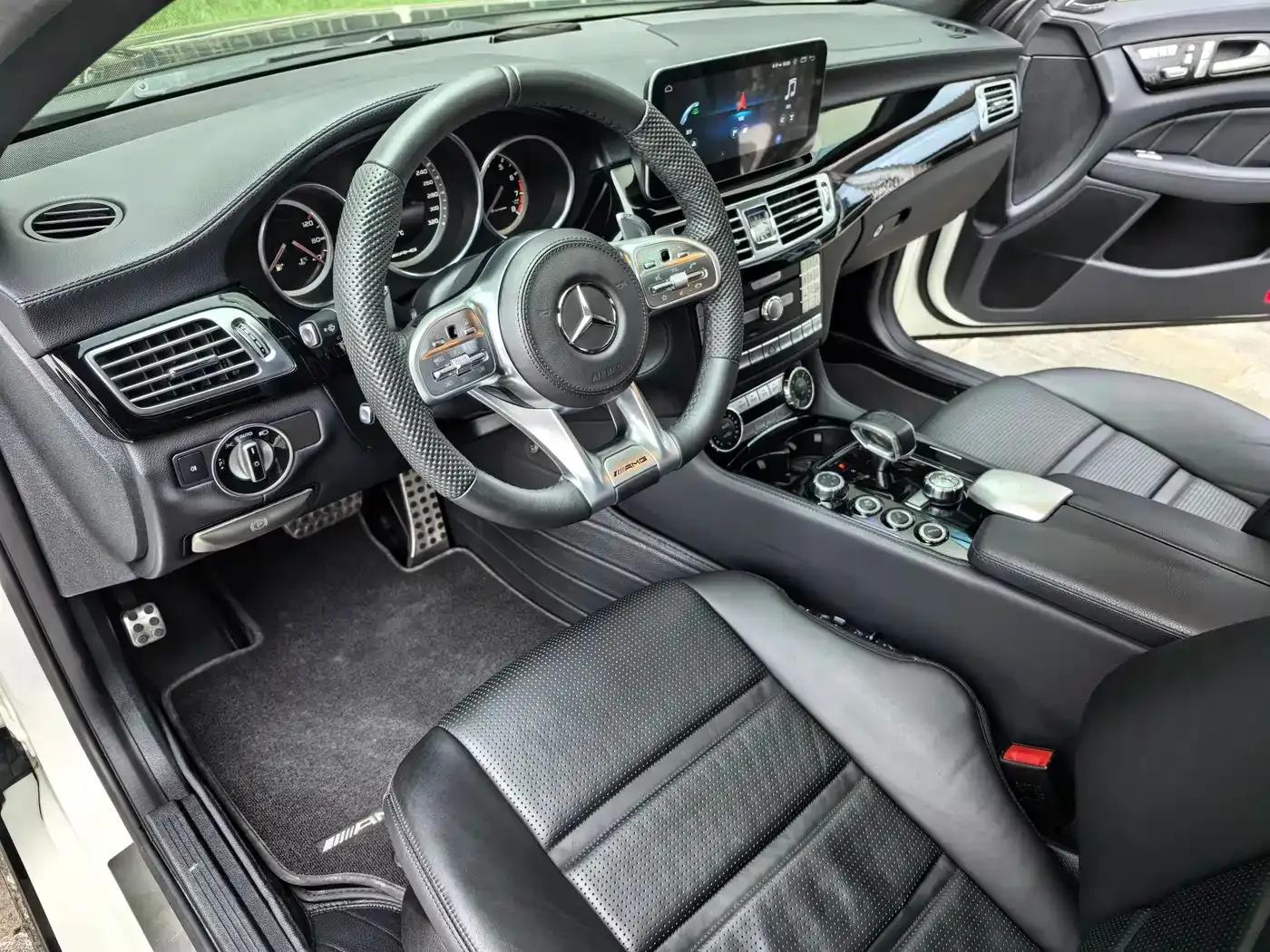 2015 Mercedes-Benz CLS AMG 63 4MATIC — миниатюра 9