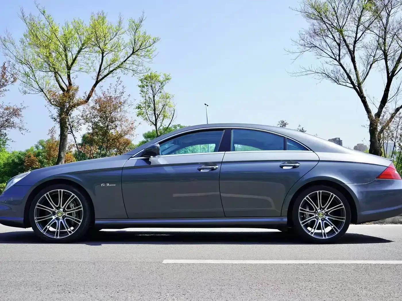 2008 Mercedes-Benz CLS AMG 63 — миниатюра 4