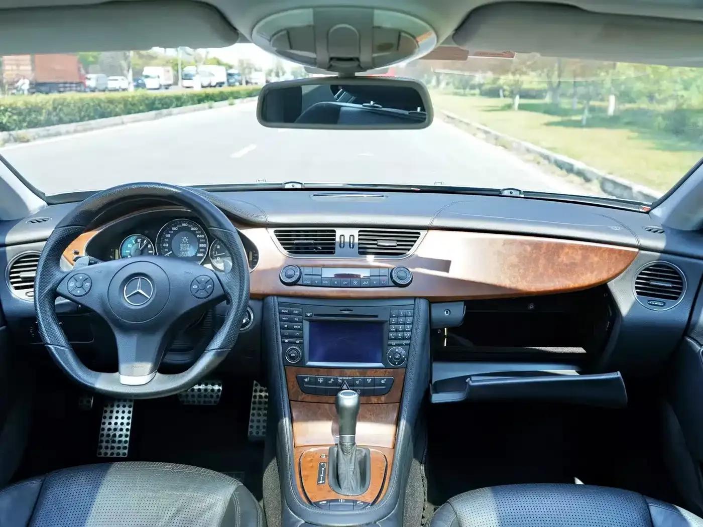 2008 Mercedes-Benz CLS AMG 63 — миниатюра 7