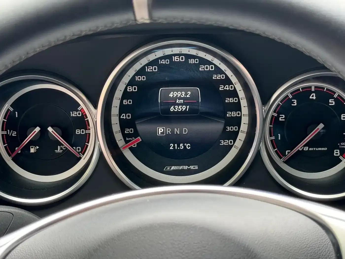 2015 Mercedes-Benz CLS AMG 63 S 4MATIC — миниатюра 21