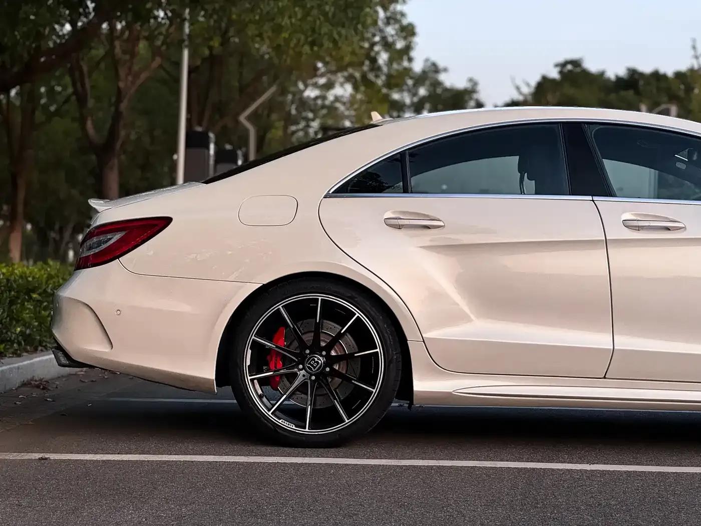 2015 Mercedes-Benz CLS AMG 63 4MATIC — миниатюра 11