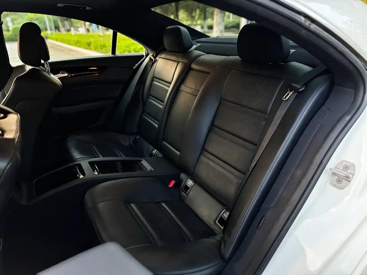 2015 Mercedes-Benz CLS AMG 63 4MATIC — миниатюра 19
