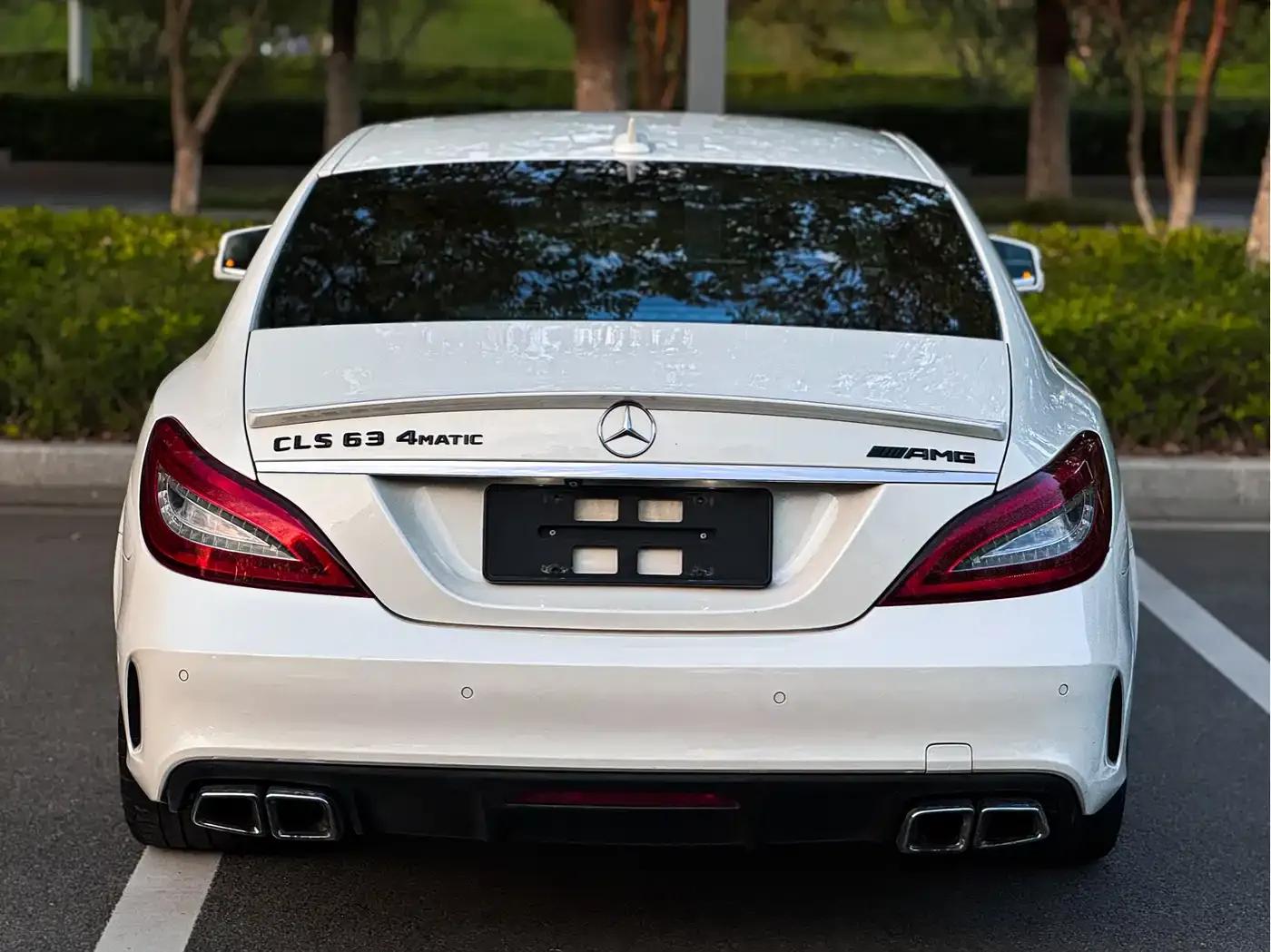 2015 Mercedes-Benz CLS AMG 63 4MATIC — миниатюра 23