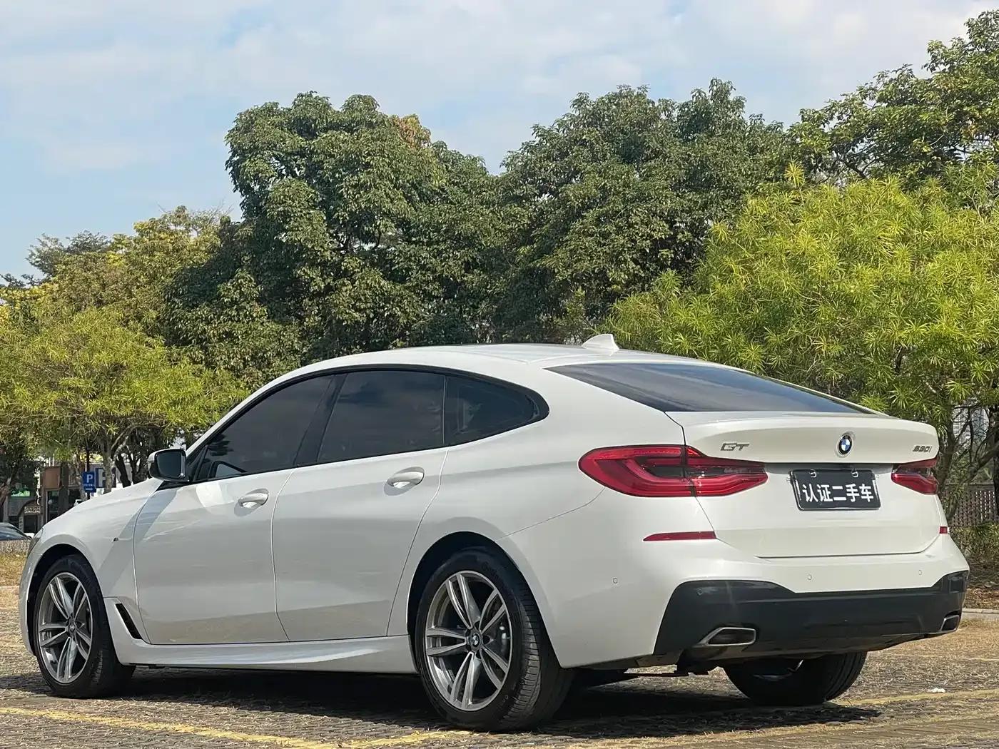 2020 BMW 6 Series GT 630i M Sport Package — миниатюра 6
