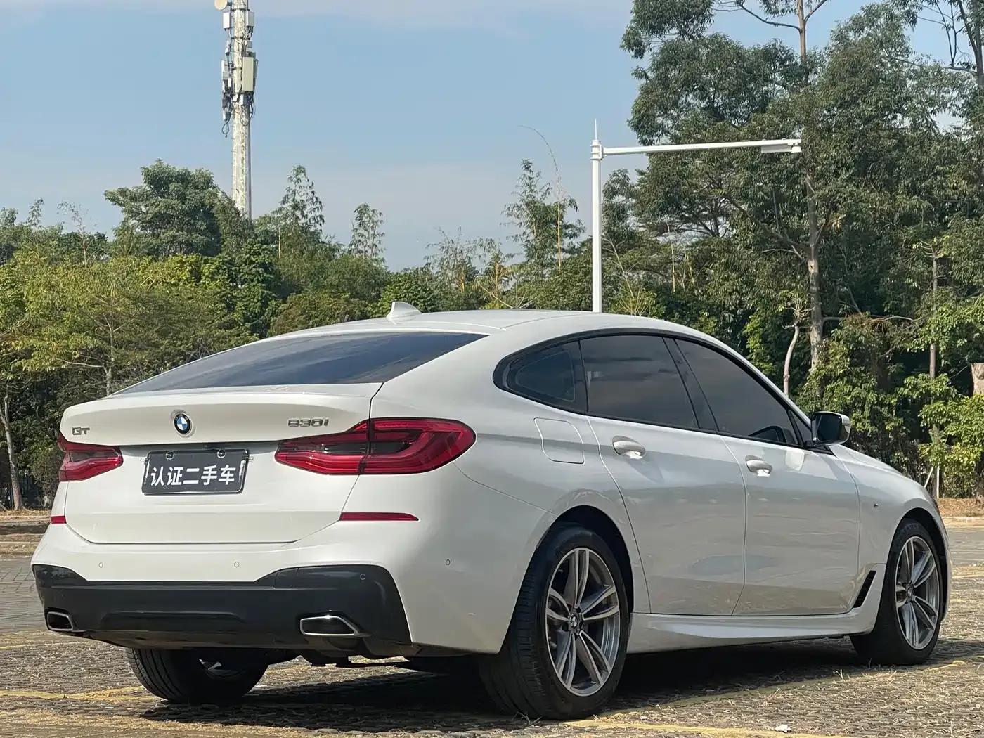 2020 BMW 6 Series GT 630i M Sport Package — миниатюра 8