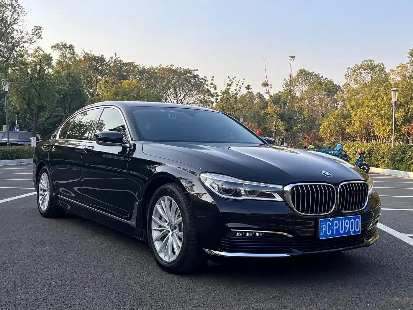 BMW 7 Series PHEV 2017 740Le xDrive — миниатюра 3