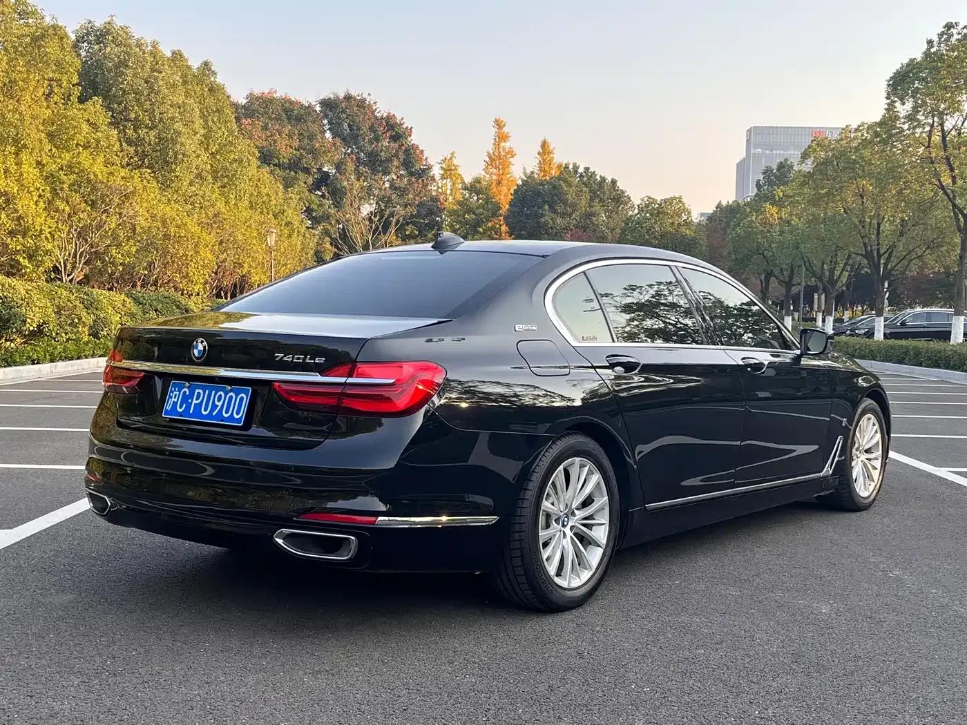 BMW 7 Series PHEV 2017 740Le xDrive — миниатюра 6