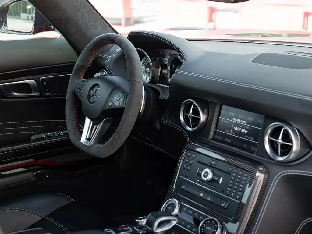 2011 Mercedes-Benz SLS AMG — миниатюра 12