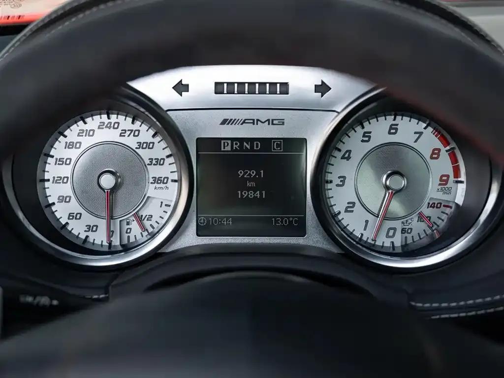 2011 Mercedes-Benz SLS AMG — миниатюра 14